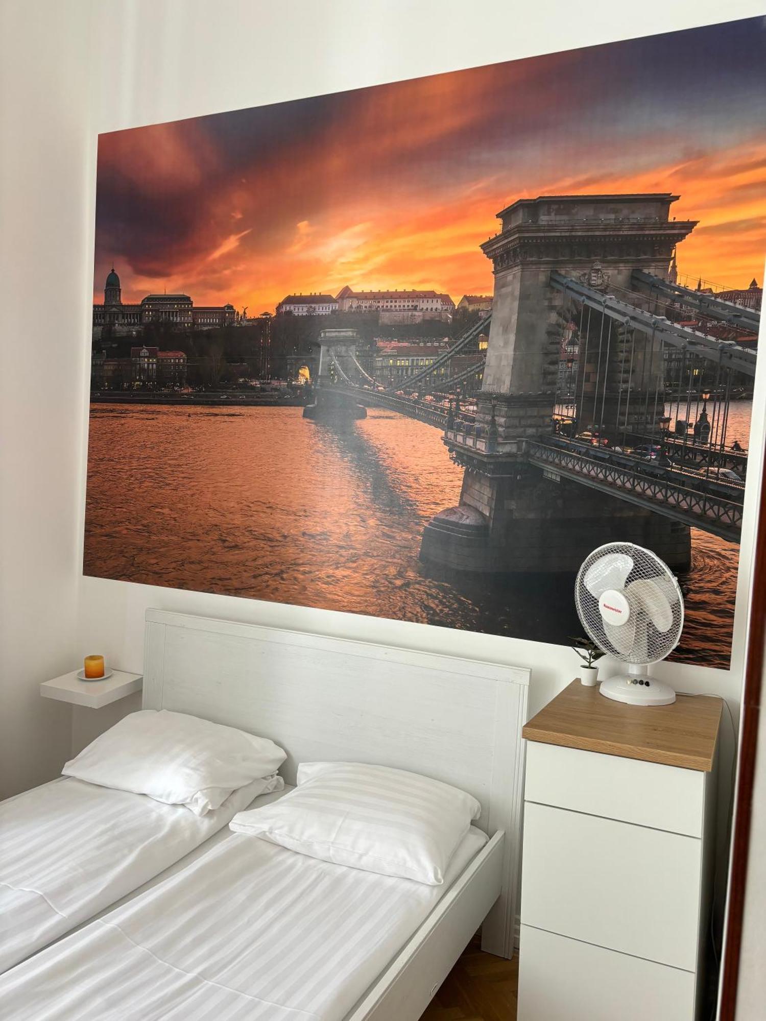 Spring Roses Downtown Boutique Hotel Budapest Luaran gambar